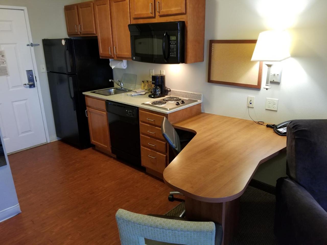 First Inn Suites Germantown Kültér fotó